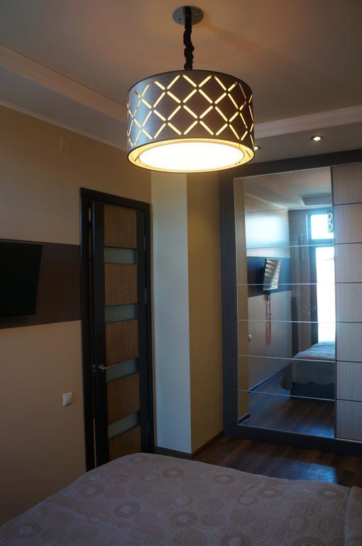 Apartment With Summer Terrace Batumi Room photo