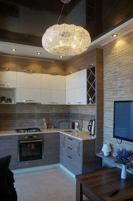 Apartment With Summer Terrace Batumi Room photo